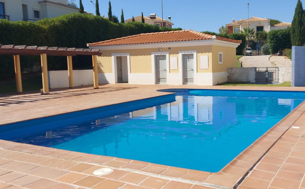 אלקנטרילה Apartamento Piscina 5 Minutos Praia מראה חיצוני תמונה